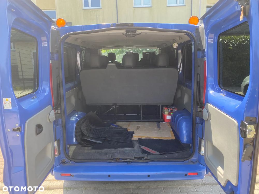 Renault Trafic - 23