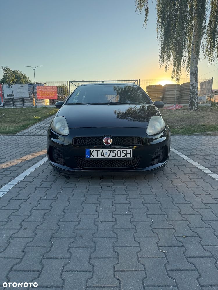 Fiat Grande Punto 1.4 8V - 21