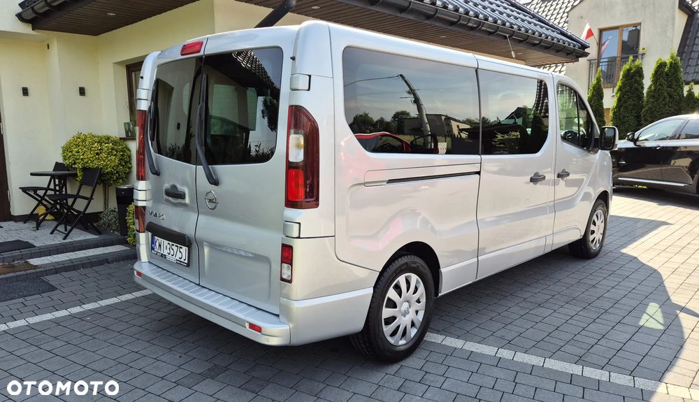 Opel Vivaro L2H1 2,9t Elegance Business - 4