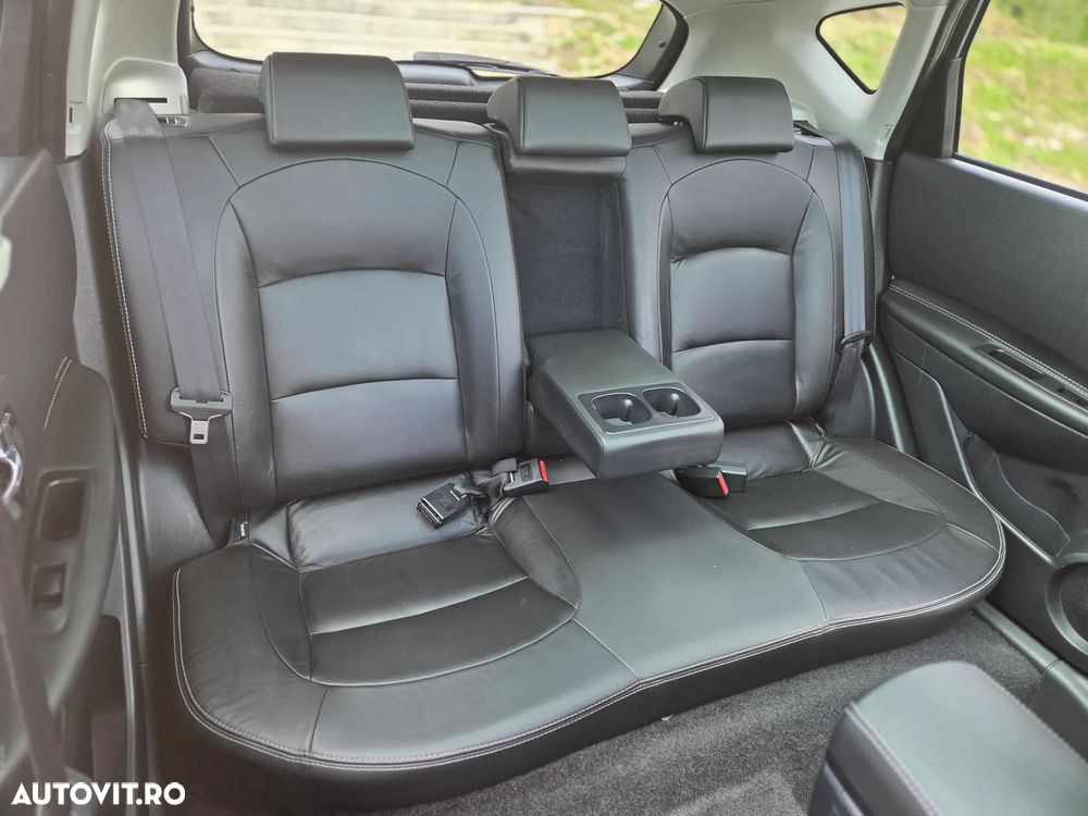 Nissan Qashqai 2.0 DCI 4 x 4 DPF Aut tekna - 6