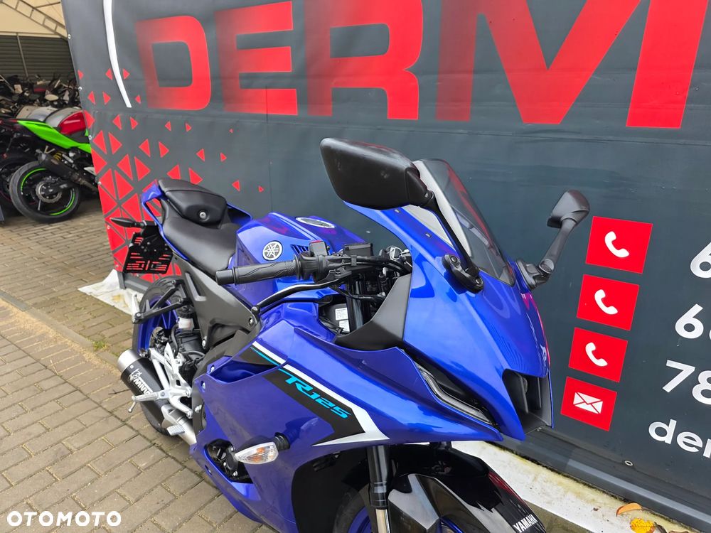 Yamaha YZF - 28