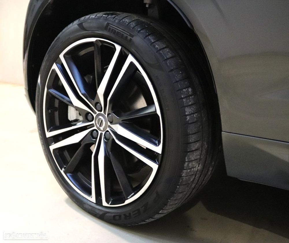 Volvo XC 60 2.0 T8 PHEV R-Design AWD - 3