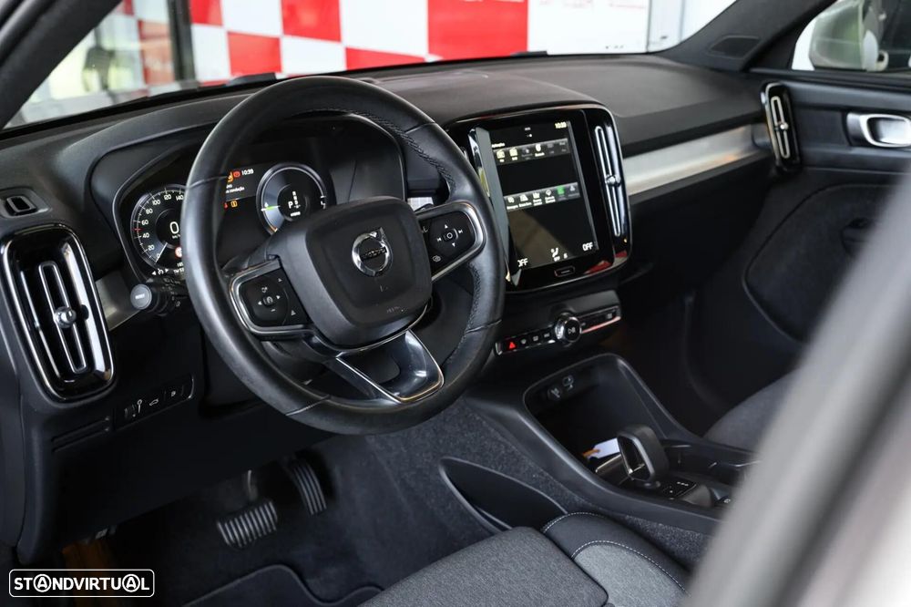 Volvo XC 40 1.5 T4 PHEV Core - 23