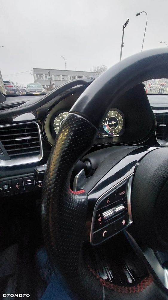 Kia ProCeed 1.6 T-GDI GT DCT - 14