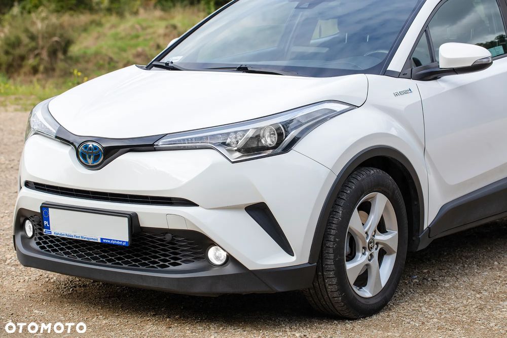 Toyota C-HR ver-1-8-hybrid-prestige - 32