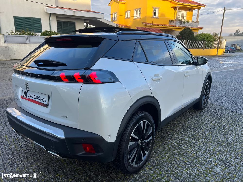 Peugeot 2008 1.2 PureTech GT EAT8 - 11