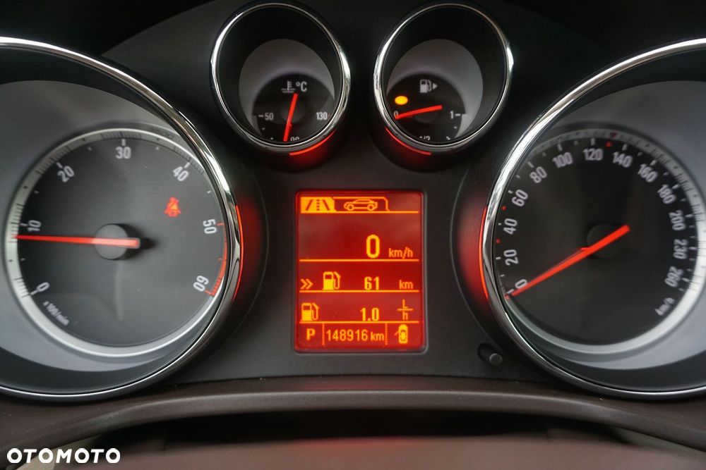 Opel Insignia - 8