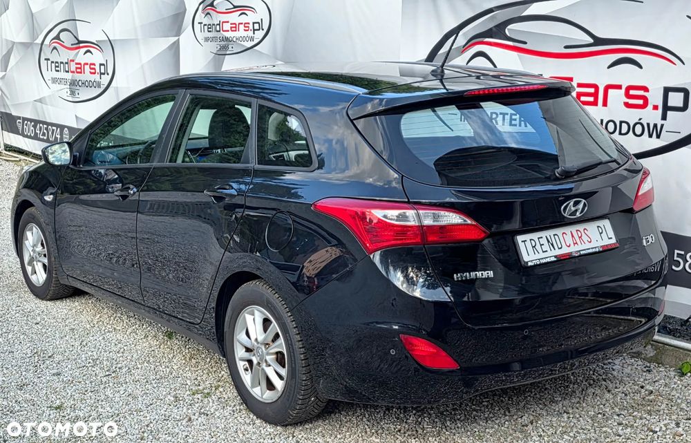 Hyundai i30 i30cw 1.4 Trend - 13