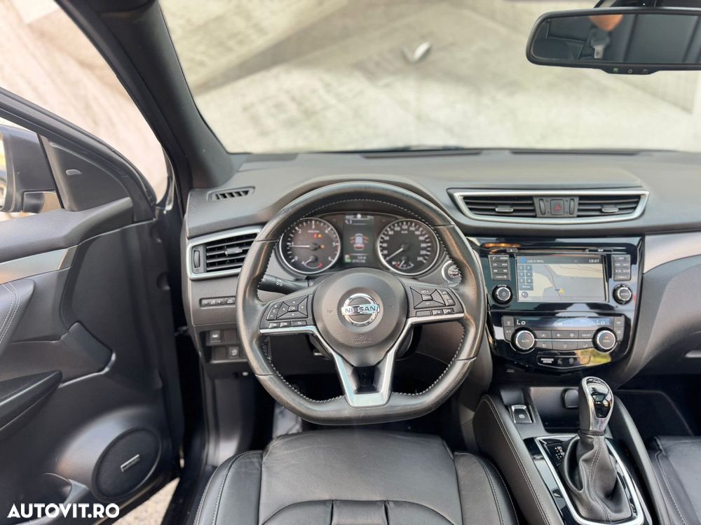 Nissan Qashqai 1.6 DCI Xtronic TEKNA+ - 25