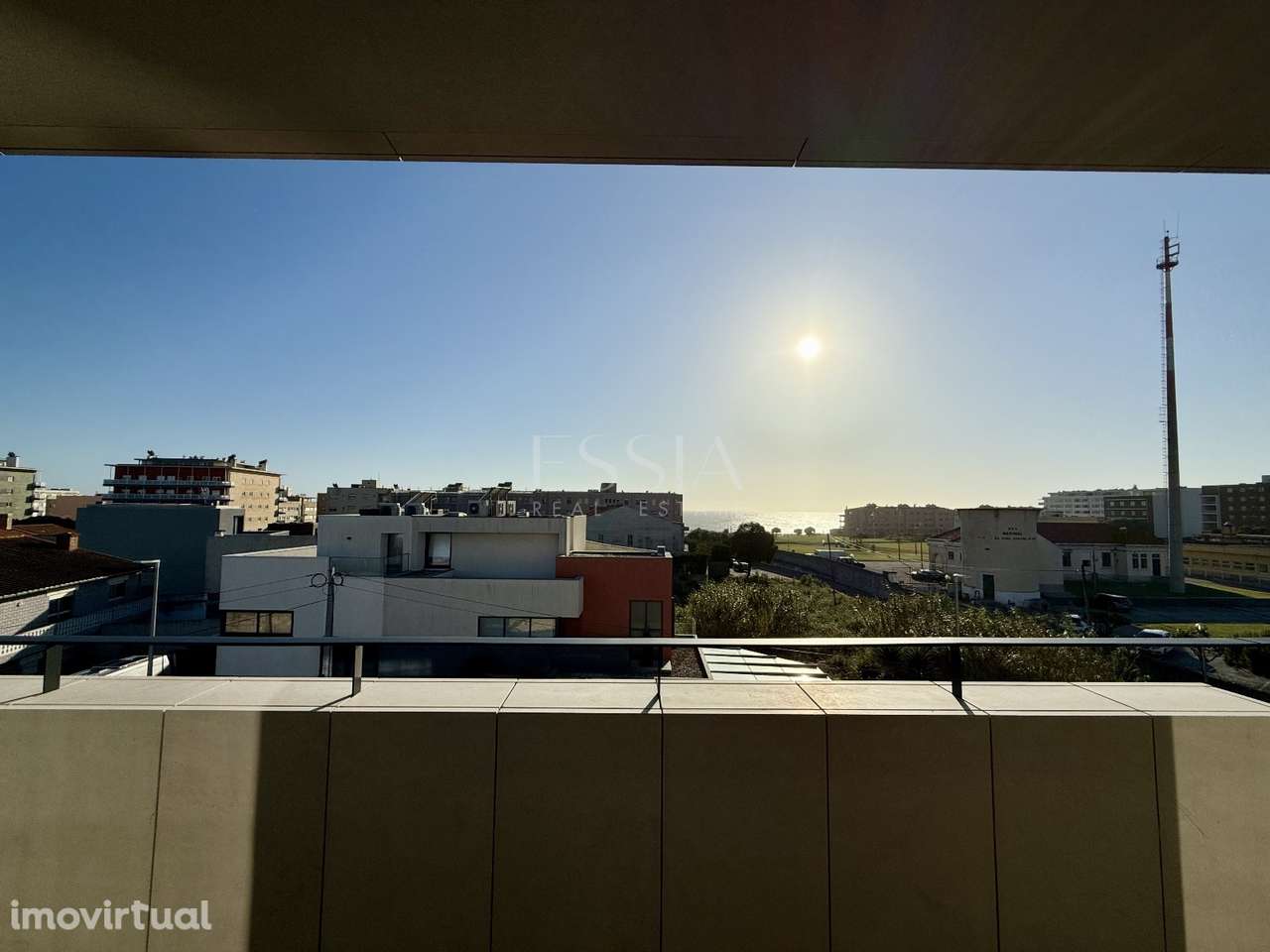 Apartamento T3  com varanda de 25 m² e garagem em Leça da Palmei - Grande imagem: 5/25