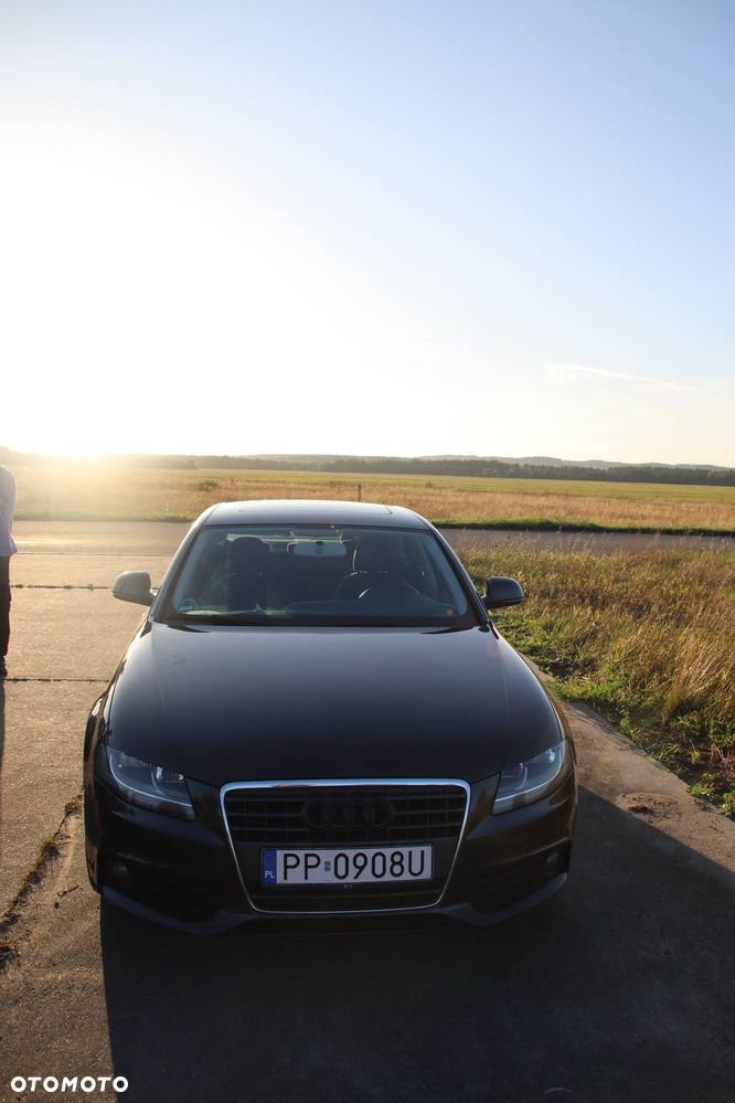 Audi A4 Limousine - 2