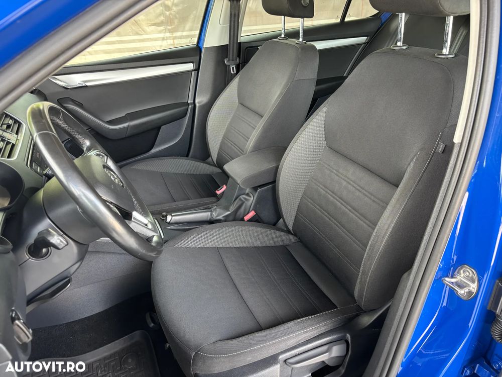 Skoda Octavia 1.6 TDI DSG Ambition - 30