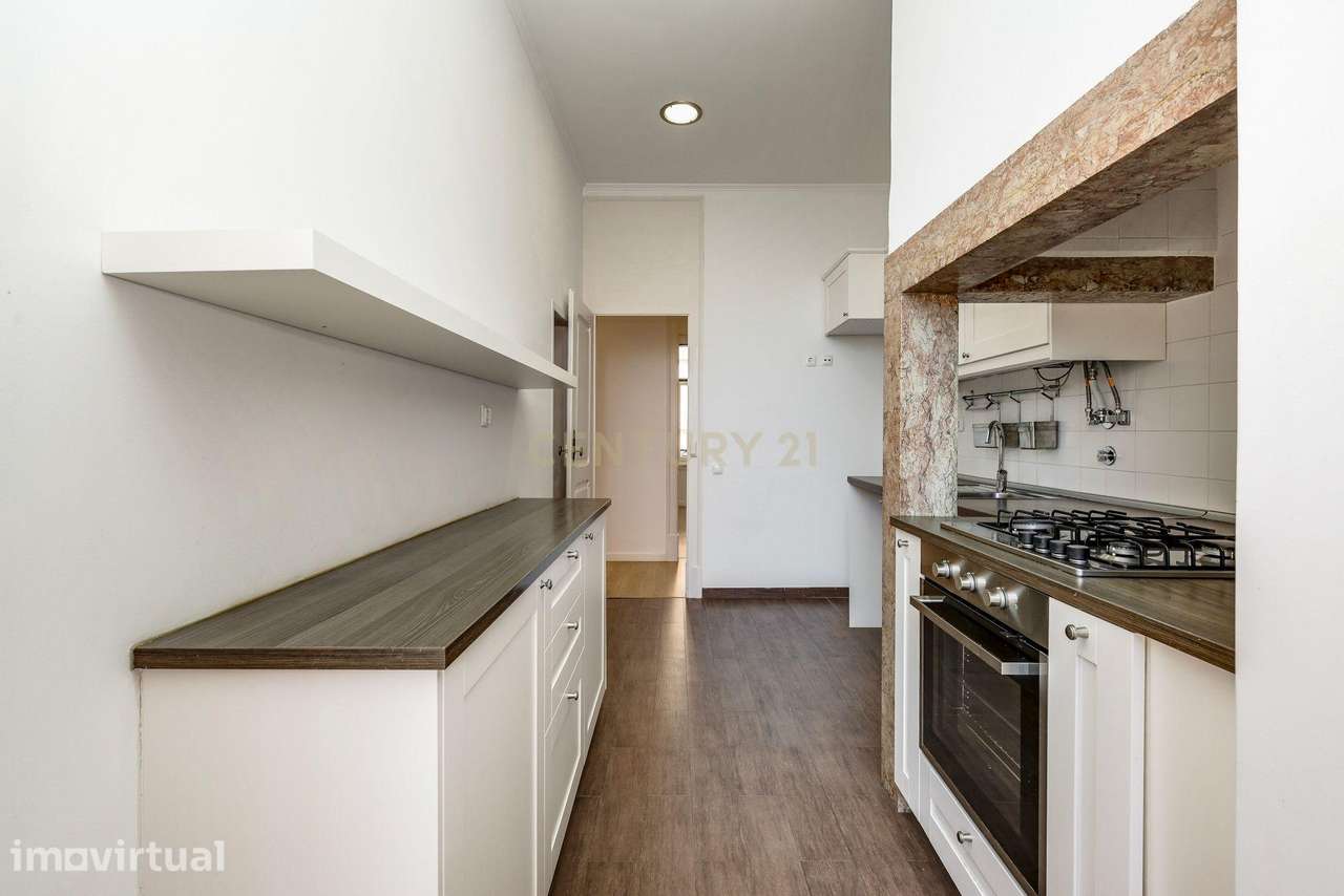 Arrendamento de Apartamento T3, Renovado, na Lapa - Estrela - Grande imagem: 4/31