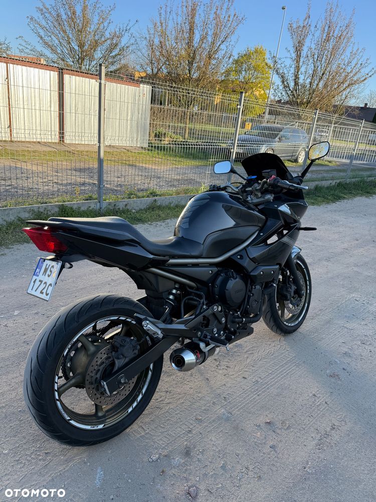 Yamaha XJ - 6