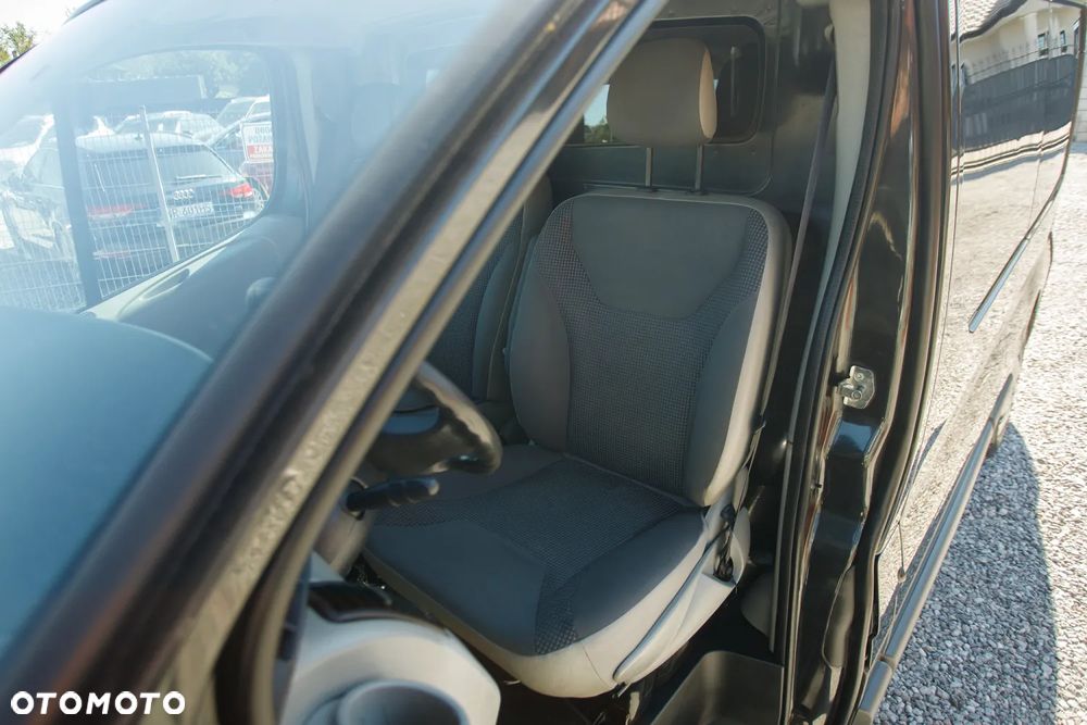 Opel Vivaro - 29
