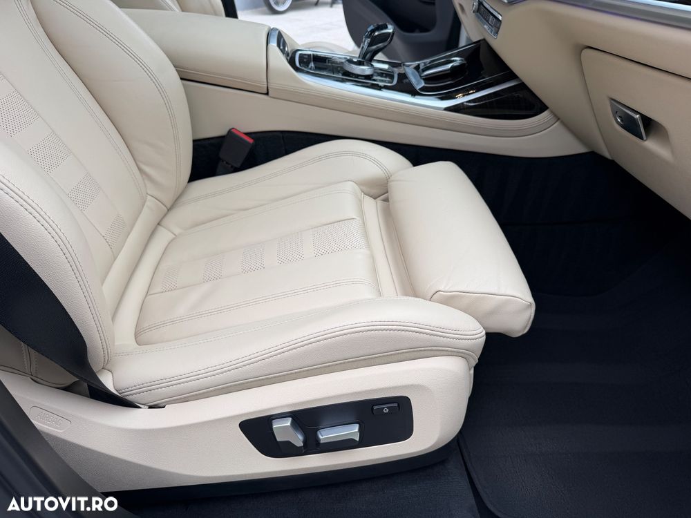 BMW X7 xDrive40d - 27