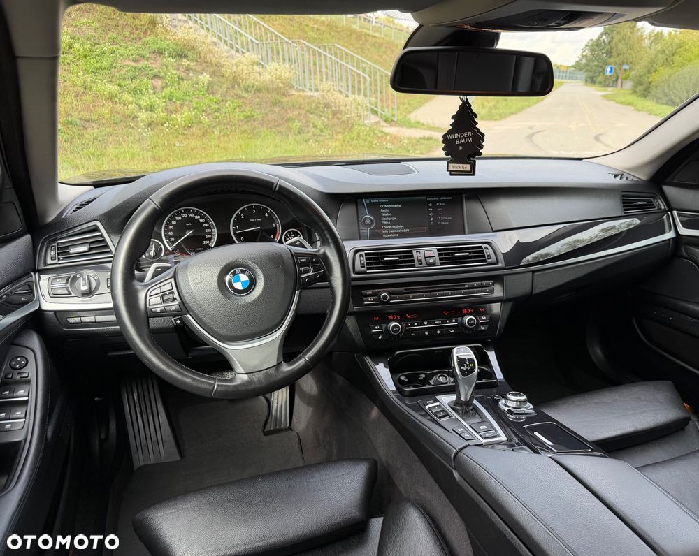 BMW Seria 5 530d xDrive Sport-Aut - 18