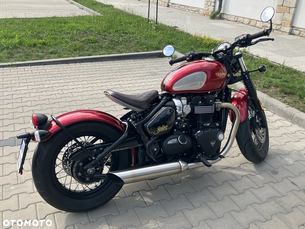 Triumph Bonneville Bobber - 3