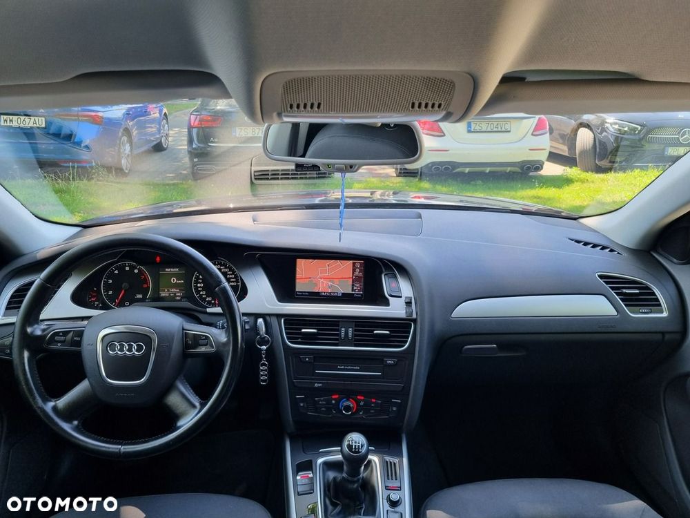 Audi A4 Avant 2.0 TFSI Attraction - 14