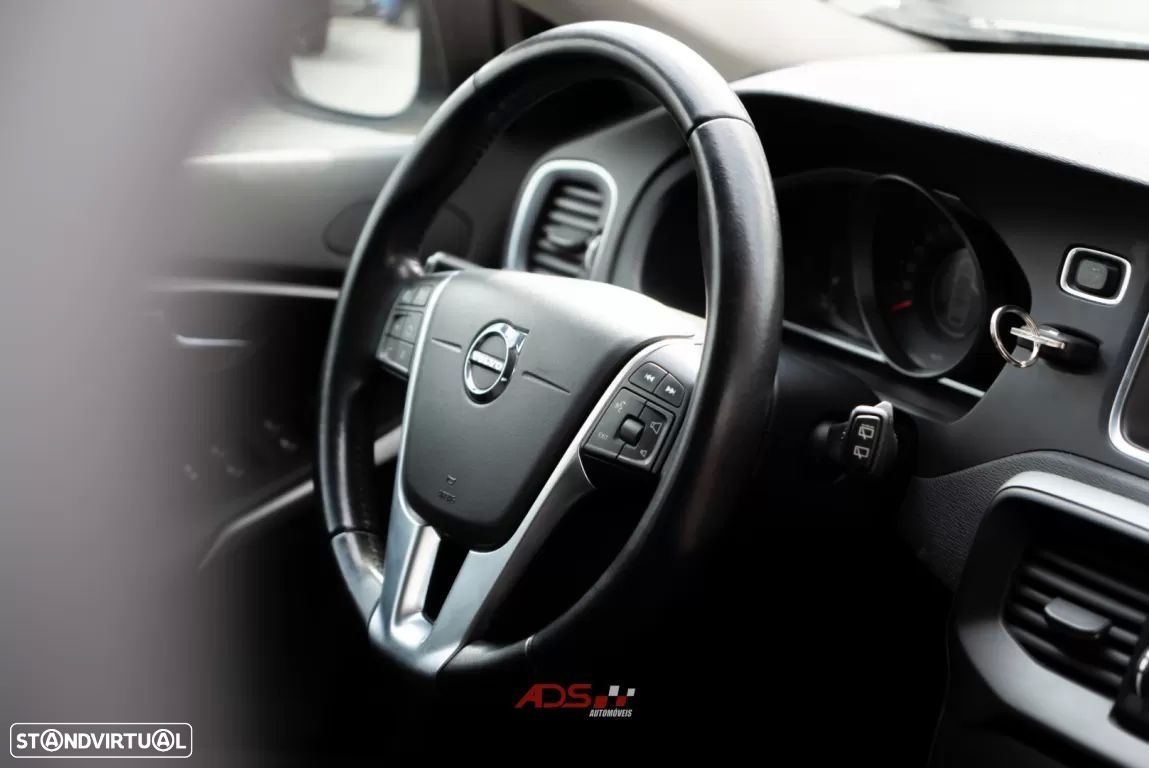 Volvo V40 Cross Country 2.0 D2 - 11