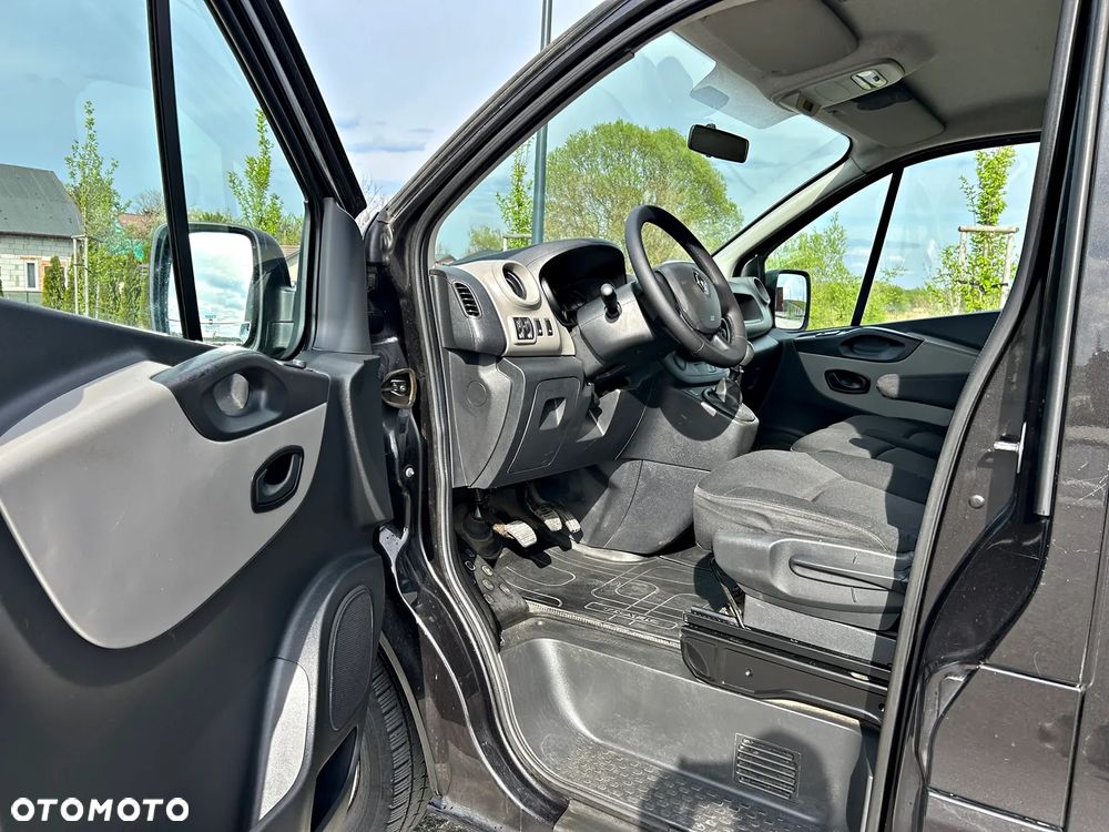 Renault Trafic - 10