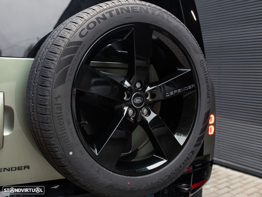 Land Rover Defender 2.0 P300e 110 AWD X-Dynamic SE - 15