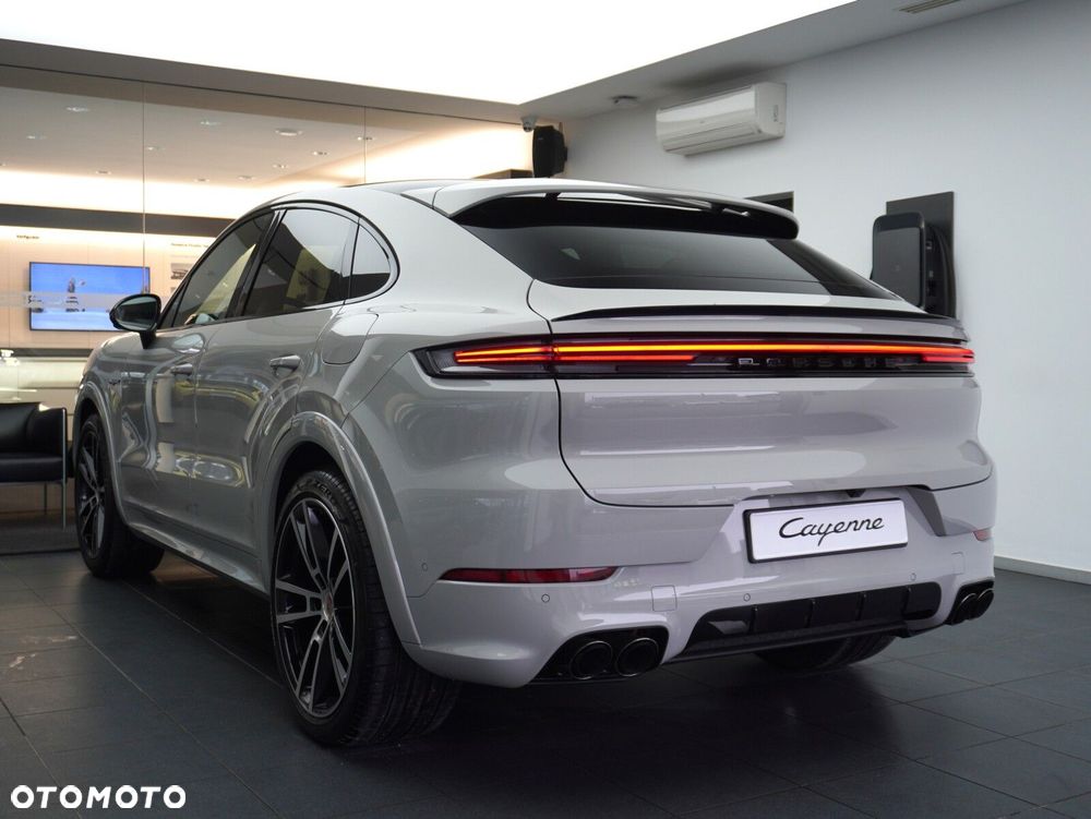 Porsche Cayenne - 16