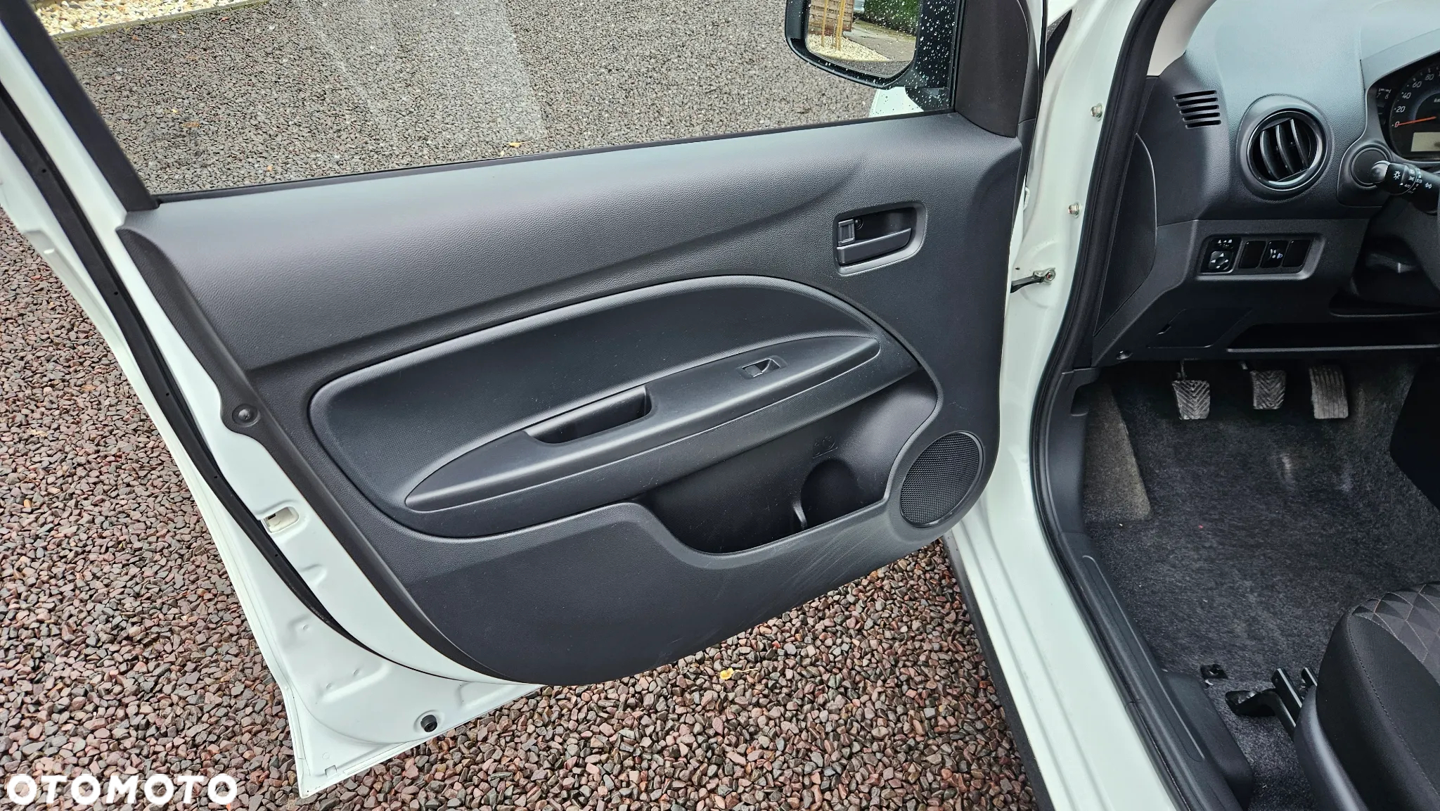 Mitsubishi Space Star 1.0 Active - 17