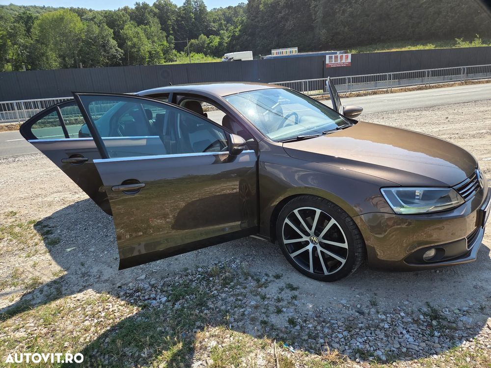 Volkswagen Jetta - 19