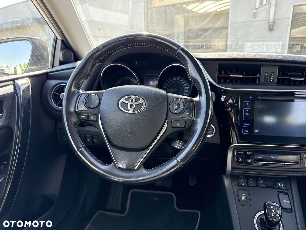 Toyota Auris Hybrid 135 Premium - 13