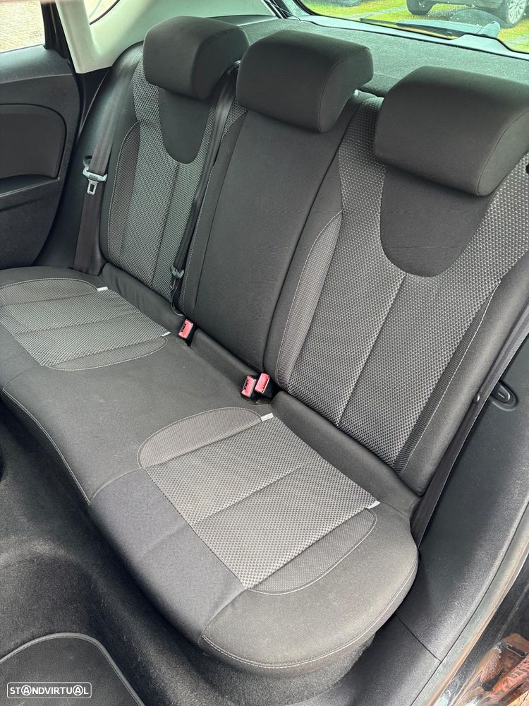 SEAT Leon 1.6 TDI Sport - 11