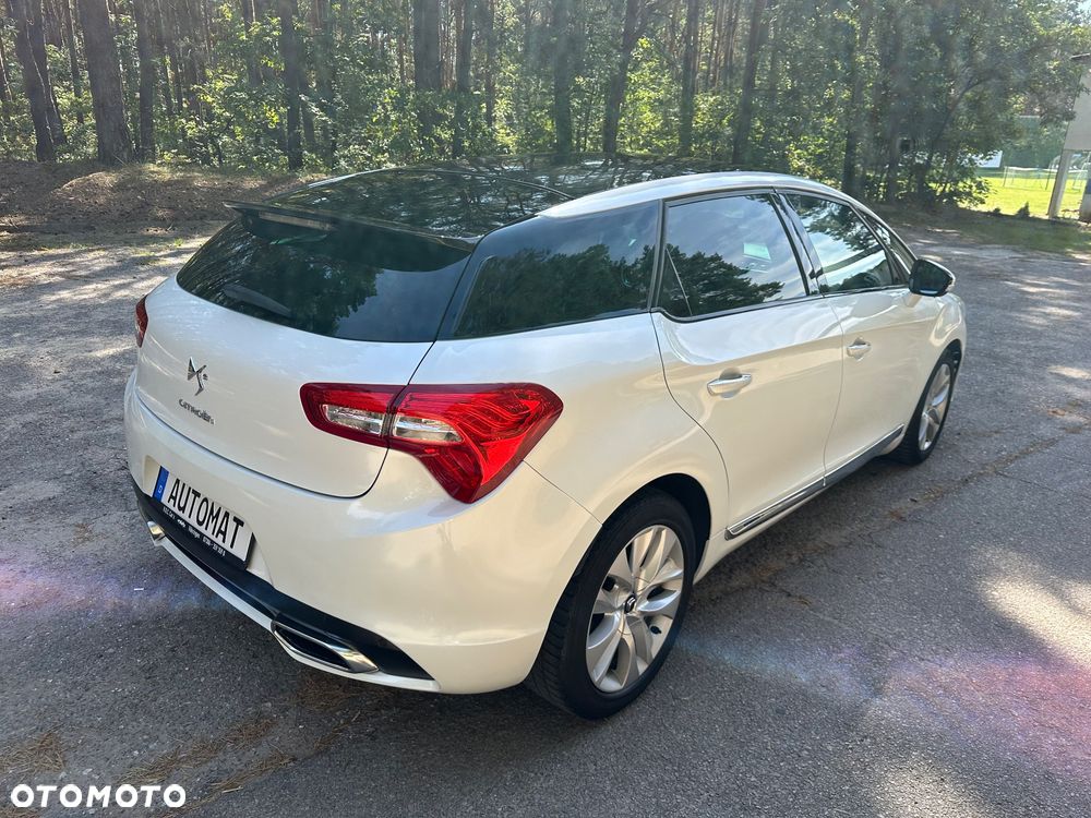 Citroën DS5 THP 155 SoChic - 4