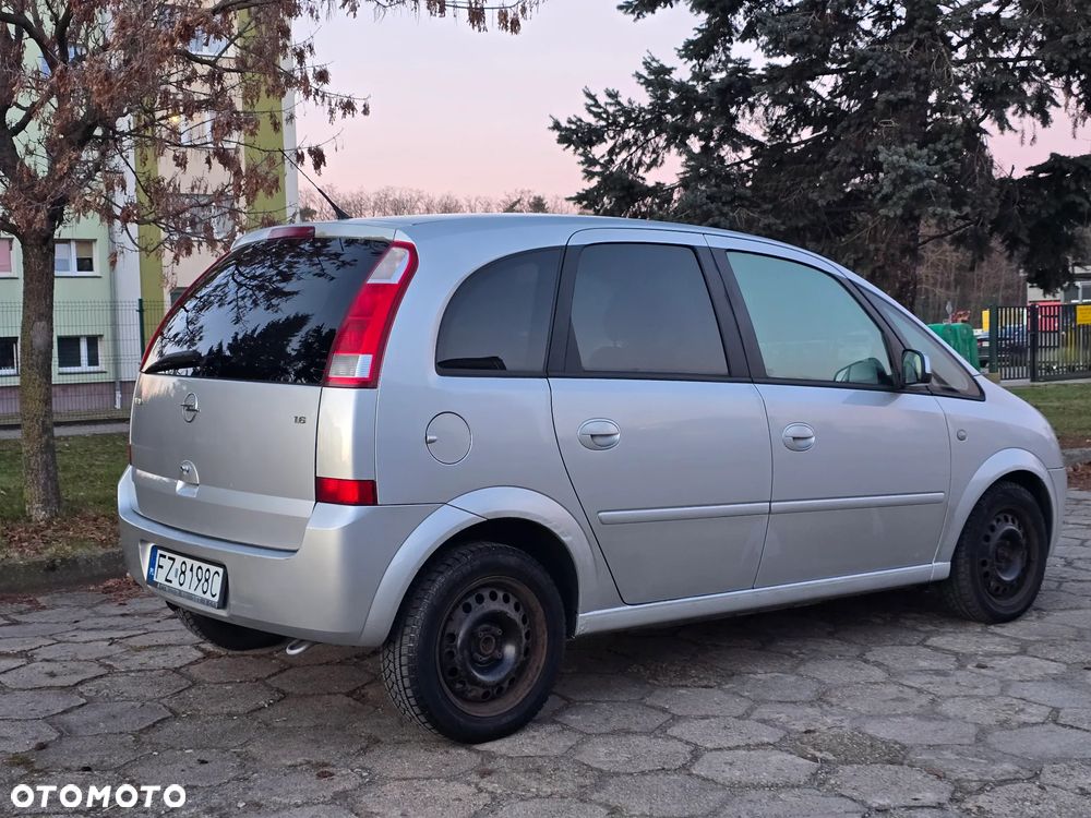 Opel Meriva 1.6 16V Essentia - 3