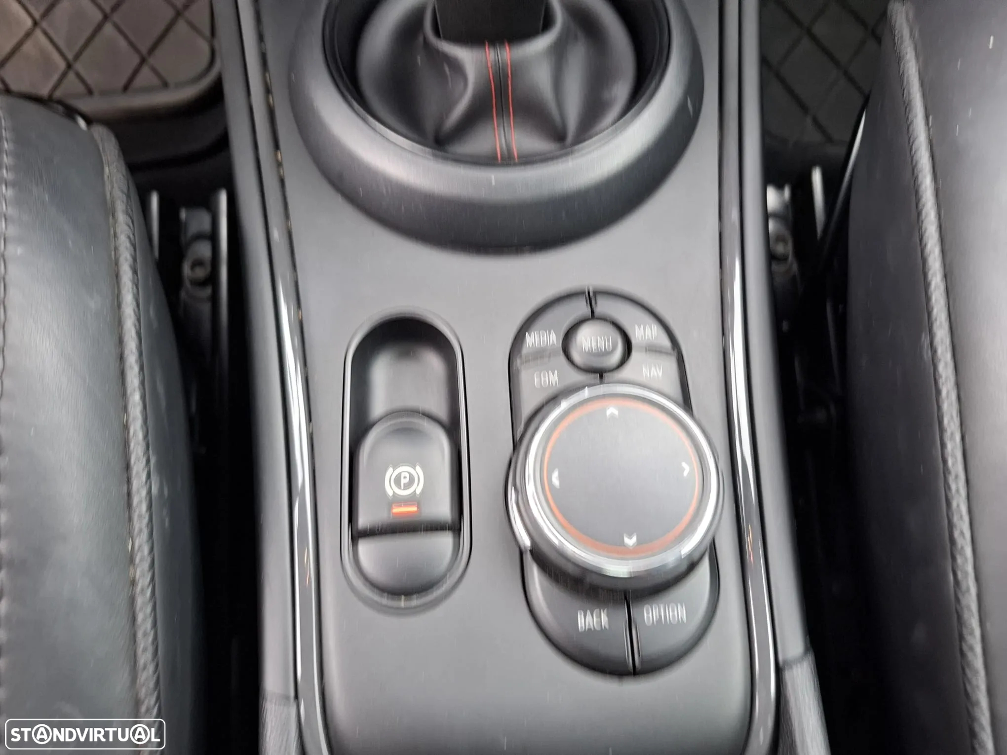 MINI Countryman Cooper SD Auto Desportiva - 42