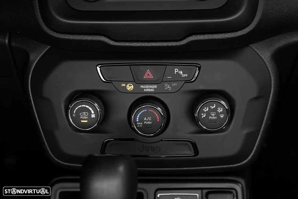 Jeep Renegade - 29