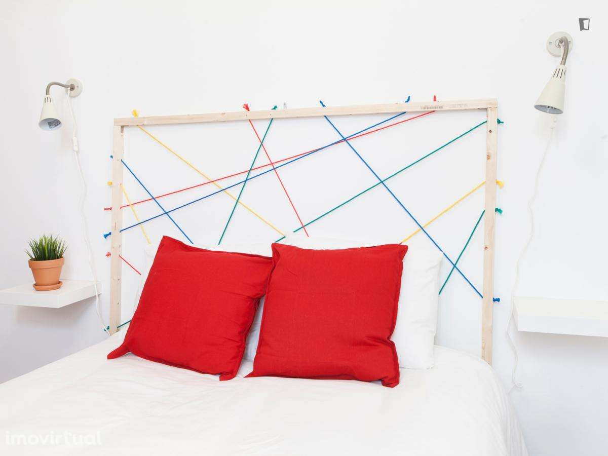 Quarto - localizado em Anjos Lisbon - Grande imagem: 5/18