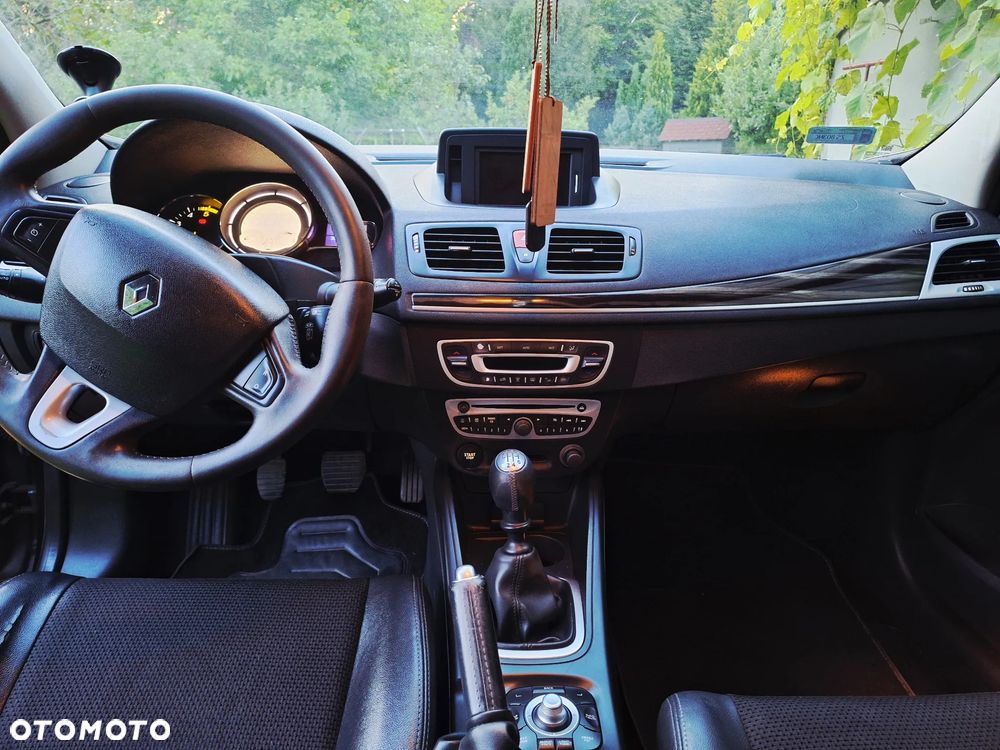 Renault Megane 1.5 dCi Dynamique - 8
