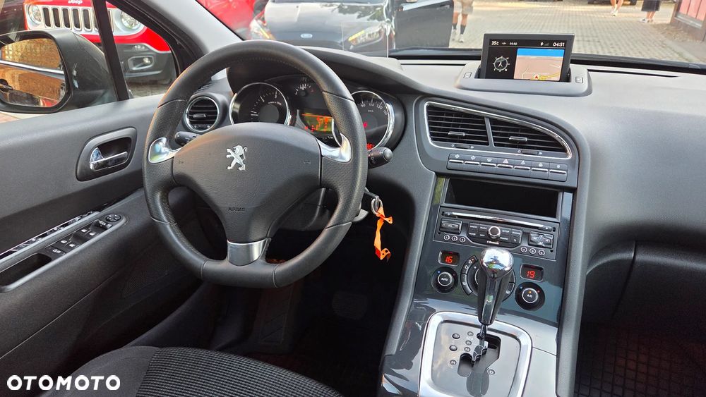Peugeot 5008 - 5