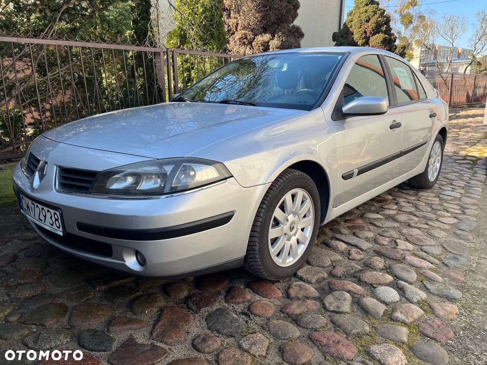 Renault Laguna 2.0 Authentique - 8
