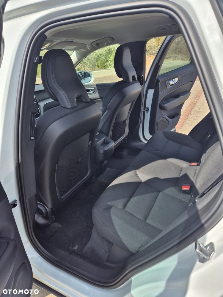 Volvo XC 60 B4 B Inscription - 3