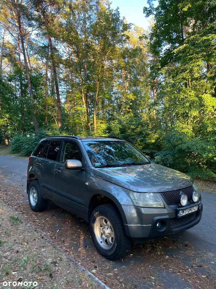 Suzuki Grand Vitara 2.0 - 1