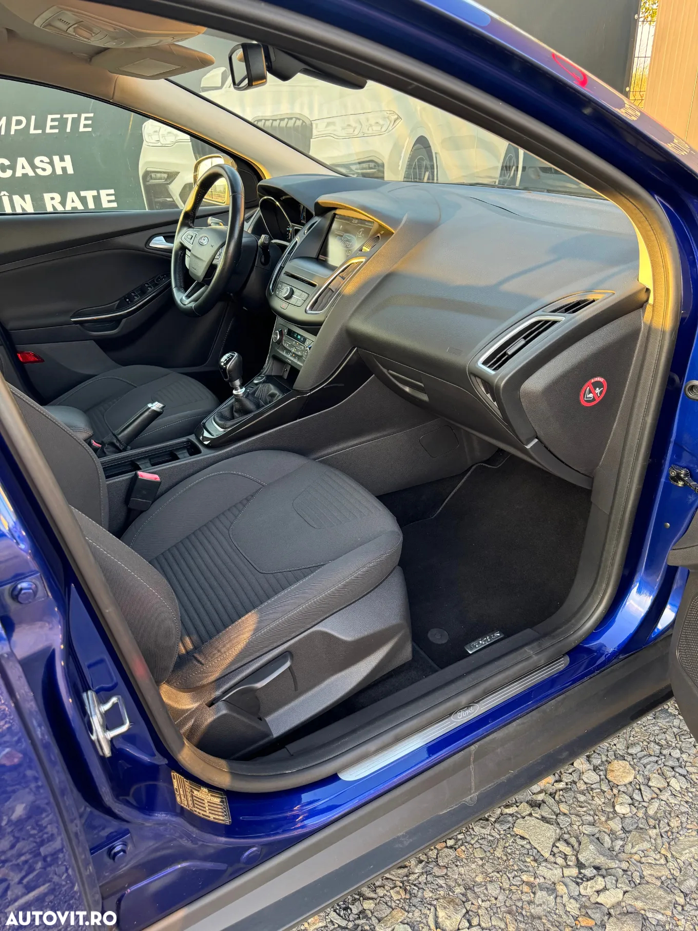 Ford Focus 1.5 EcoBlue Start-Stopp-System TITANIUM - 9