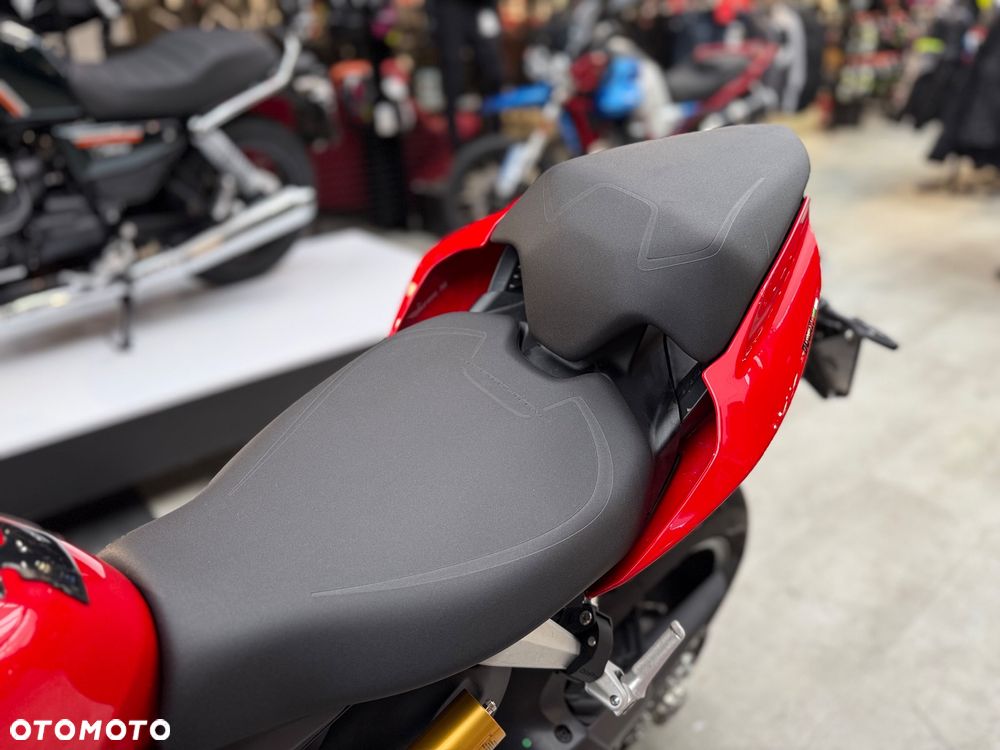 Ducati Streetfighter V2 - 10