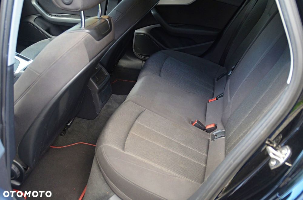 Audi A4 Avant - 6