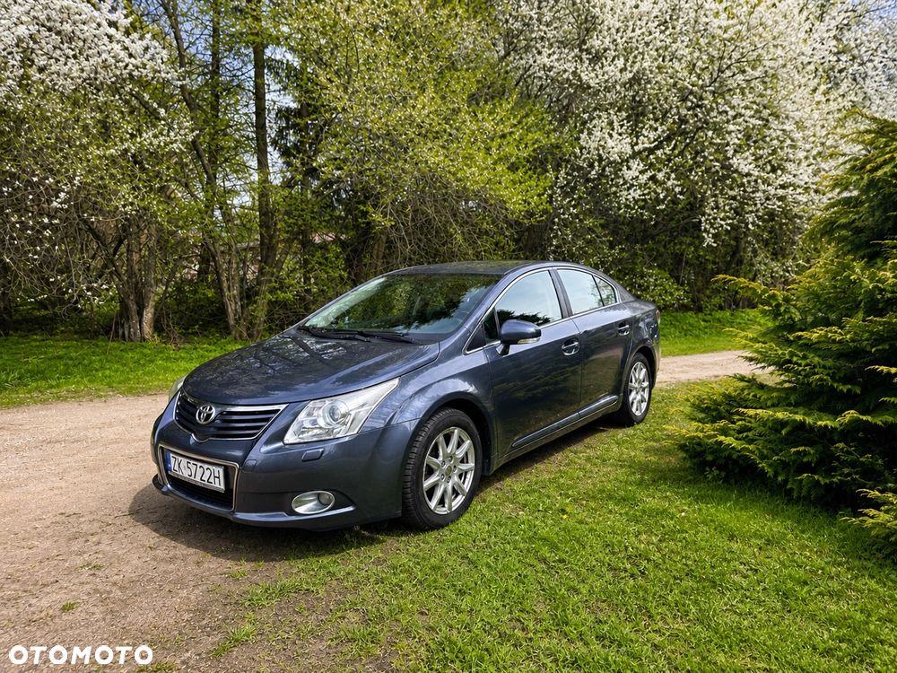 Toyota Avensis 2.0 D-4D Sol+NAVI - 1