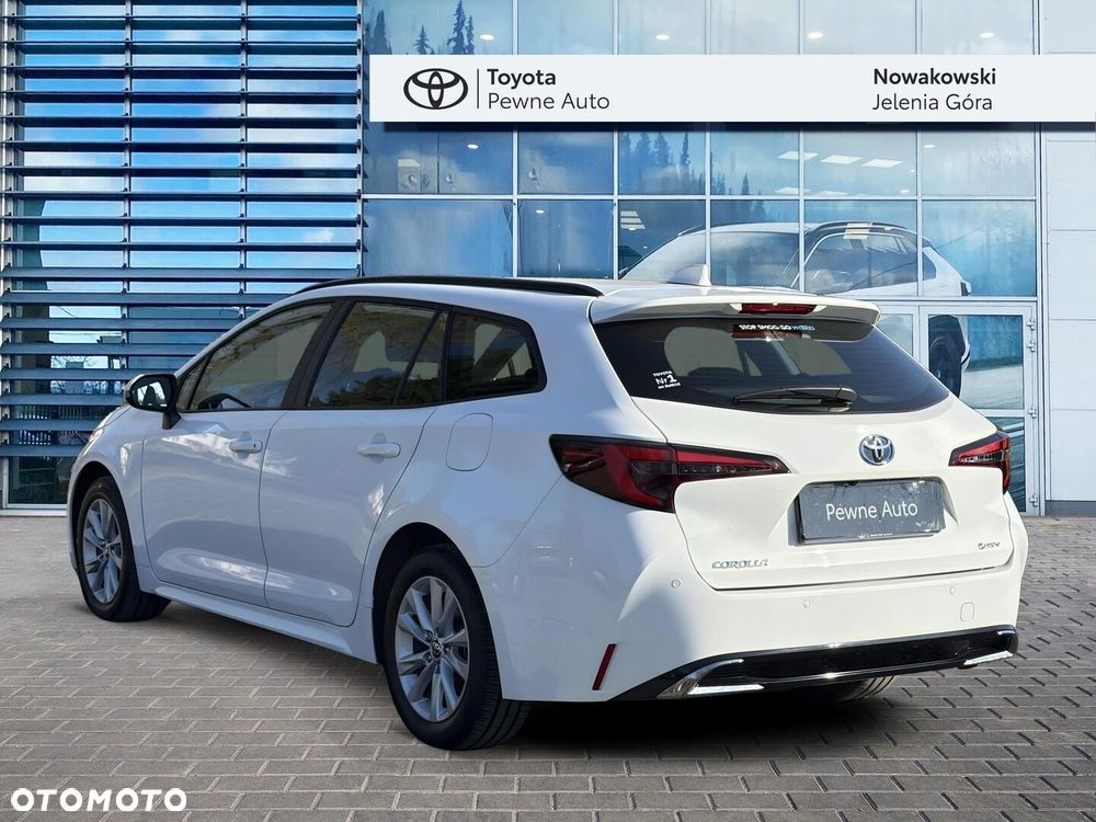 Toyota Corolla 2.0 Hybrid Comfort - 6