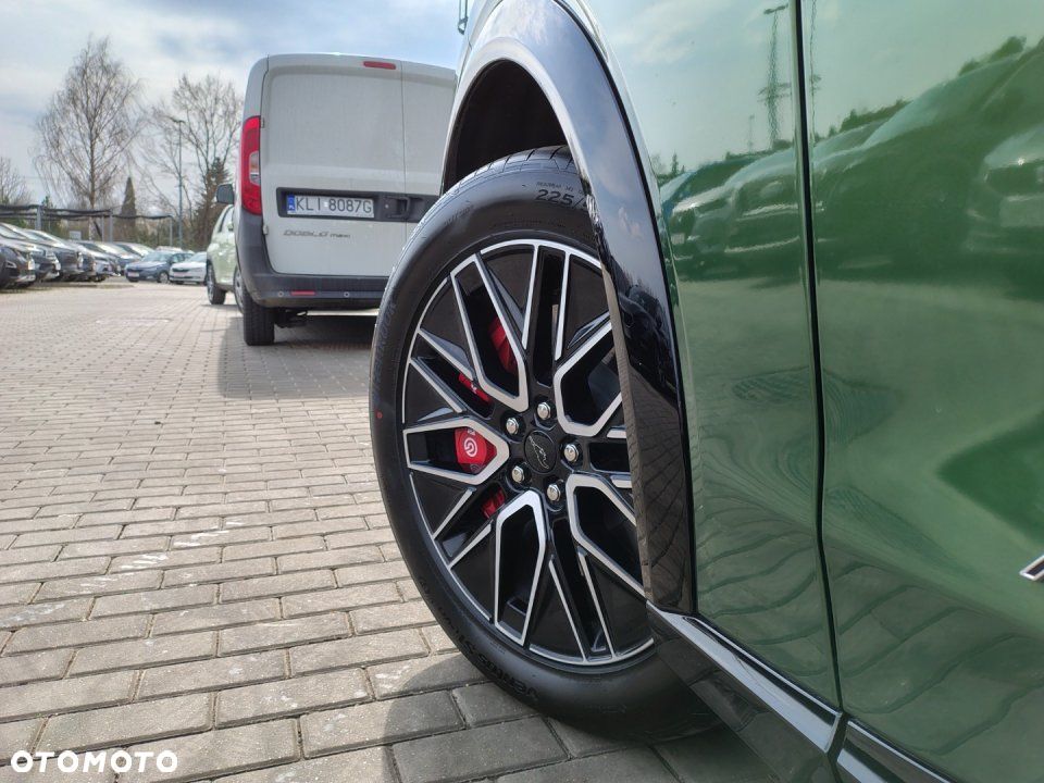 Ford Mustang Mach-E - 29