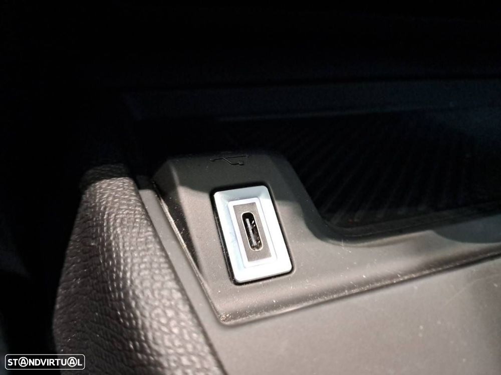 Citroën C4 1.2 PureTech Plus — fotografia 24