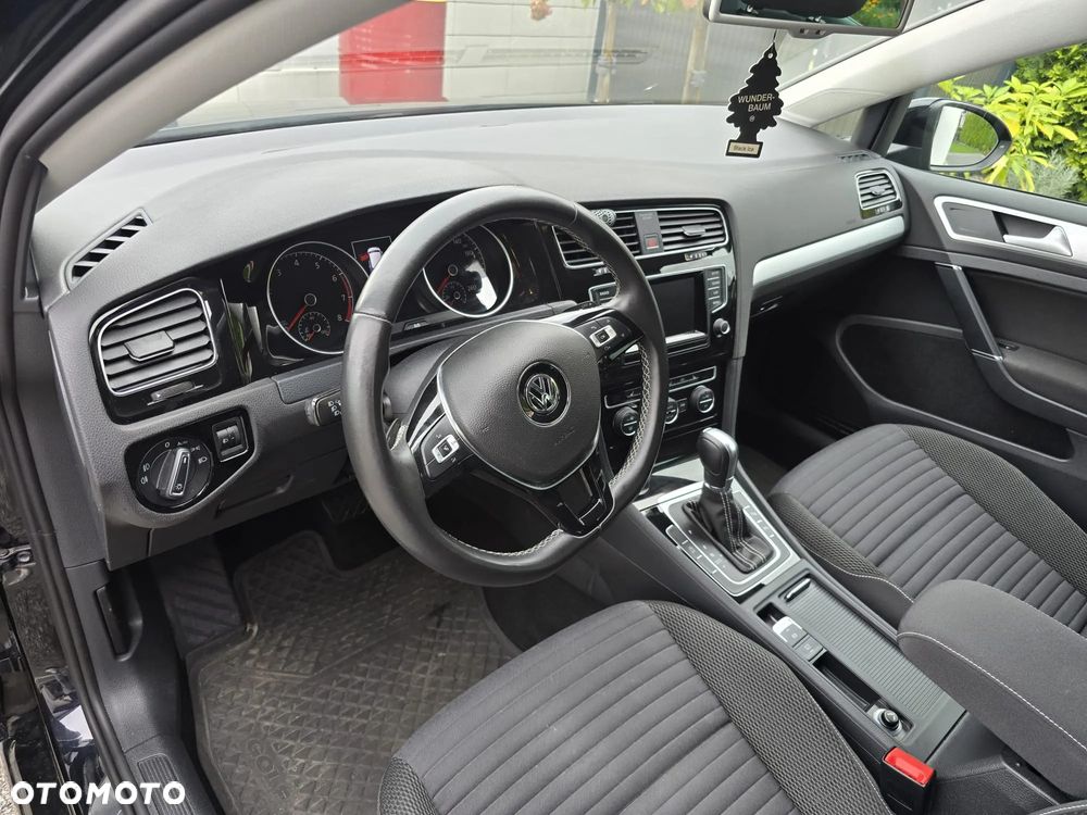 Volkswagen Golf 1.2 TSI BlueMotion Technology DSG Cup - 10
