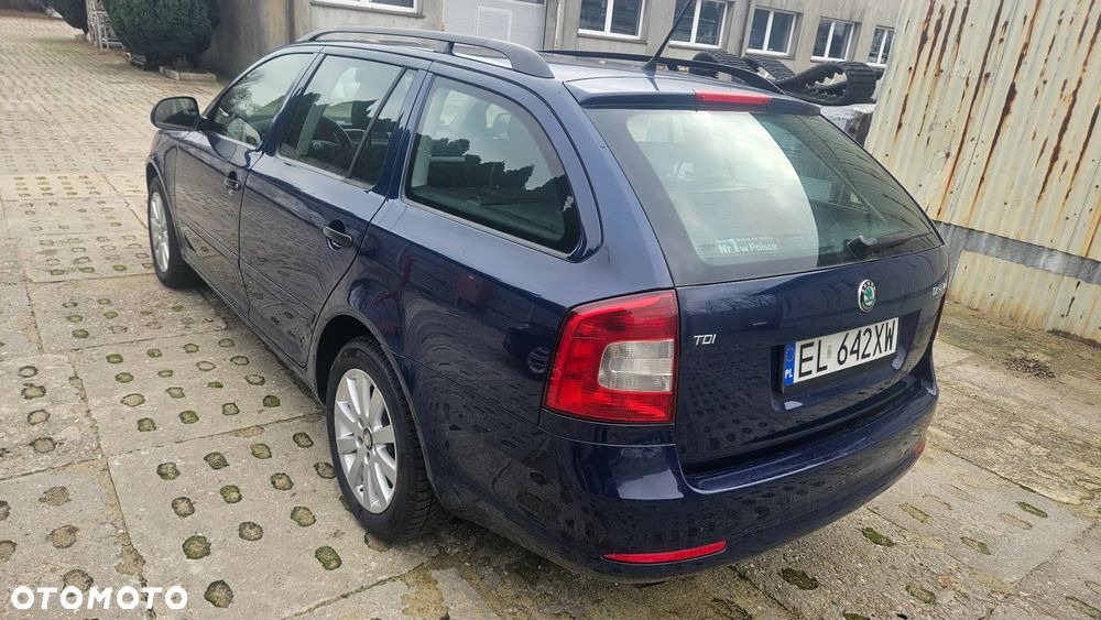 Skoda Octavia 2.0 TDI Active - 6